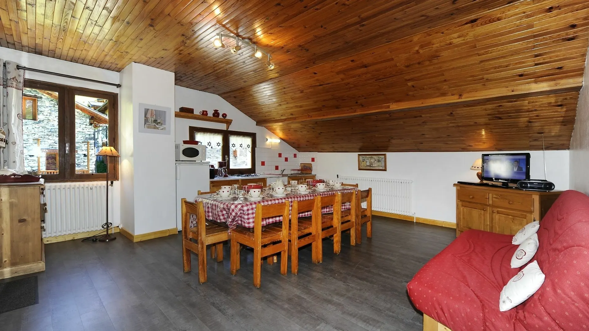 Apartment With 2 Rooms In Les Menuires, With Wonderful Mountain View - Saint-Martin-de-Belleville France