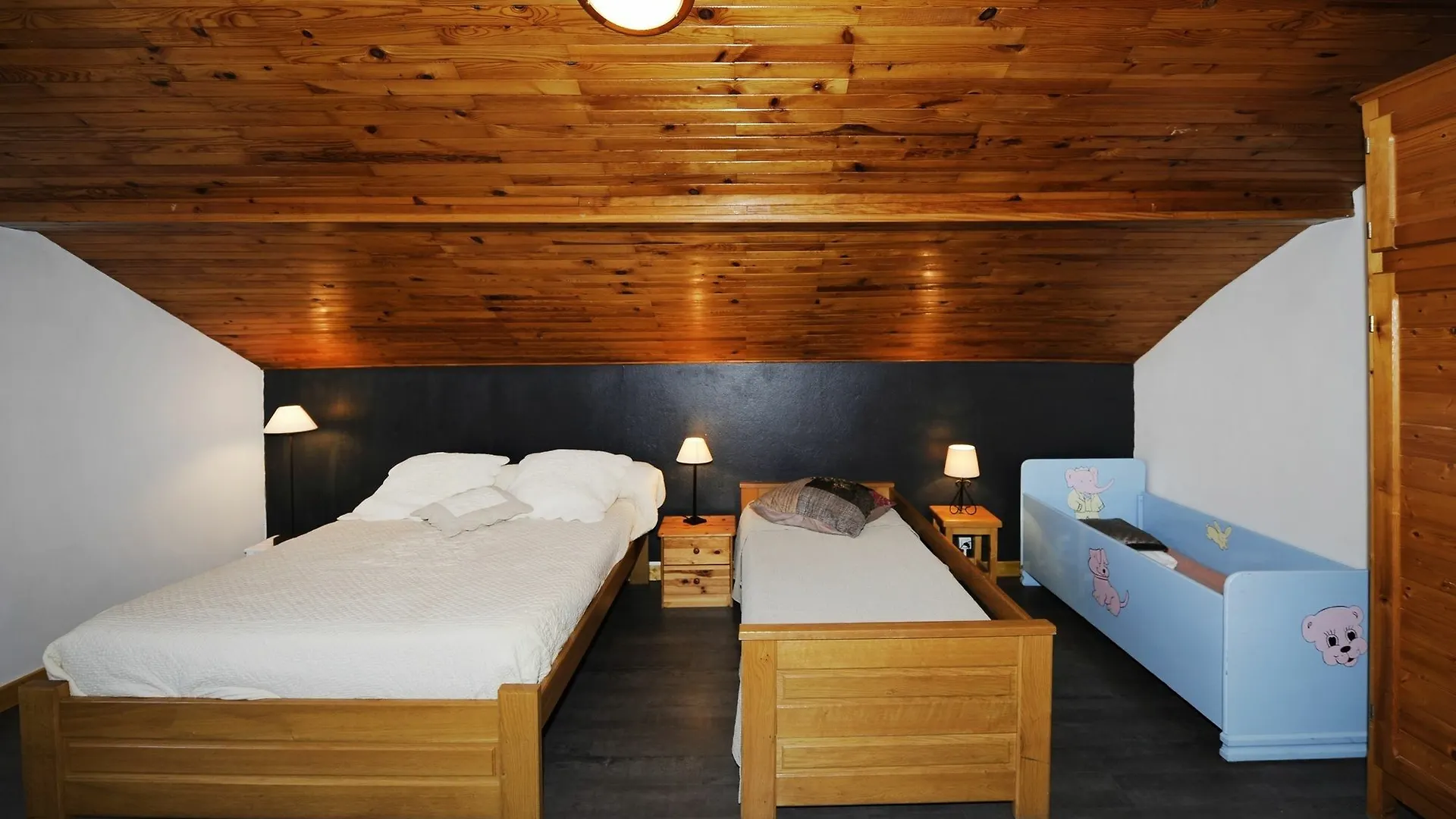 Apartment With 2 Rooms In Les Menuires, With Wonderful Mountain View - Saint-Martin-de-Belleville 0*,  Franciaország