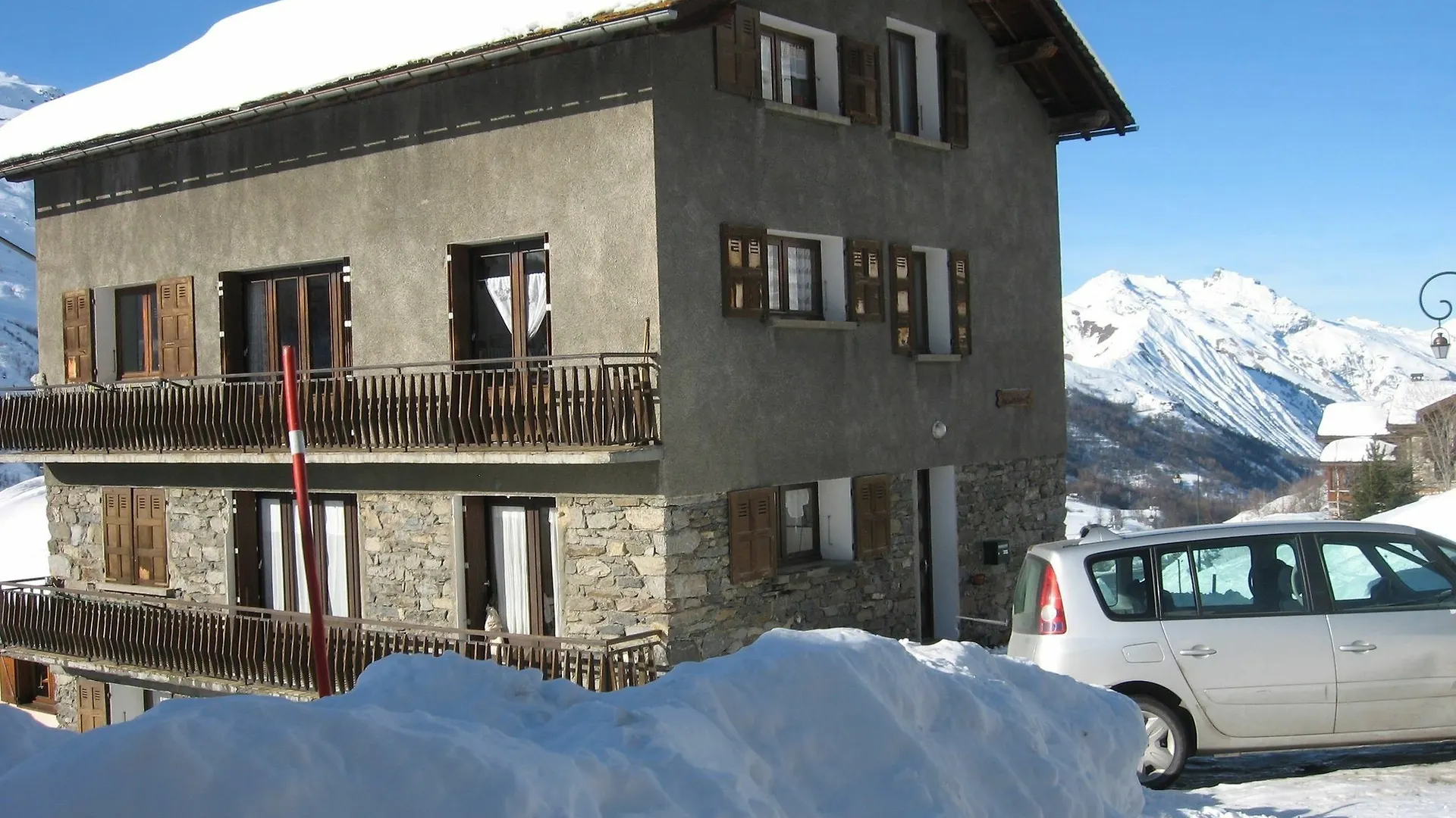 Apartment With 2 Rooms In Les Menuires, With Wonderful Mountain View - Saint-Martin-de-Belleville