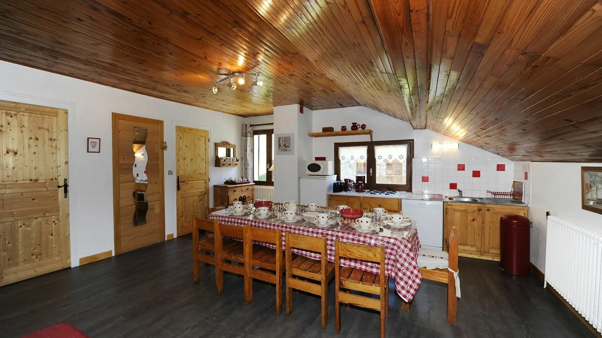 Apartment With 2 Rooms In Les Menuires, With Wonderful Mountain View - Saint-Martin-de-Belleville